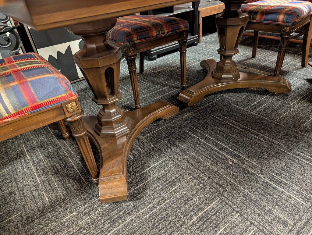 Vintage Table With Four Chairs