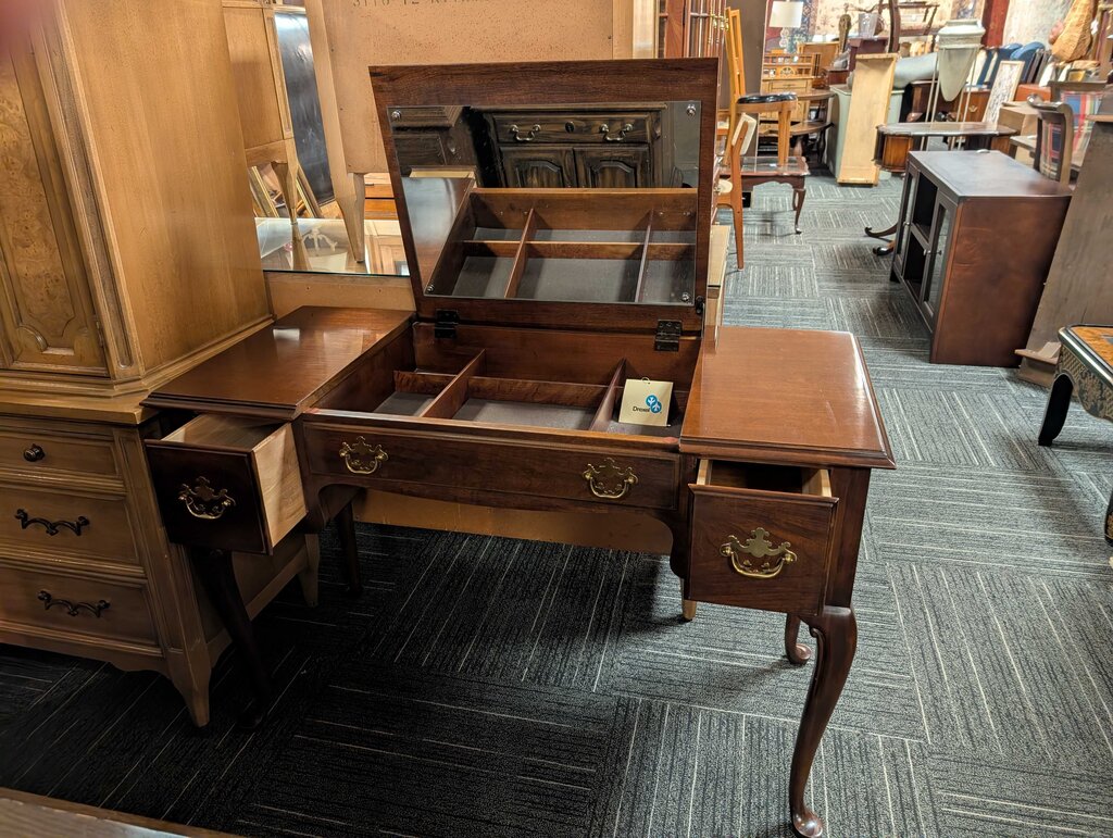 Queen Anne Drexel Vanity