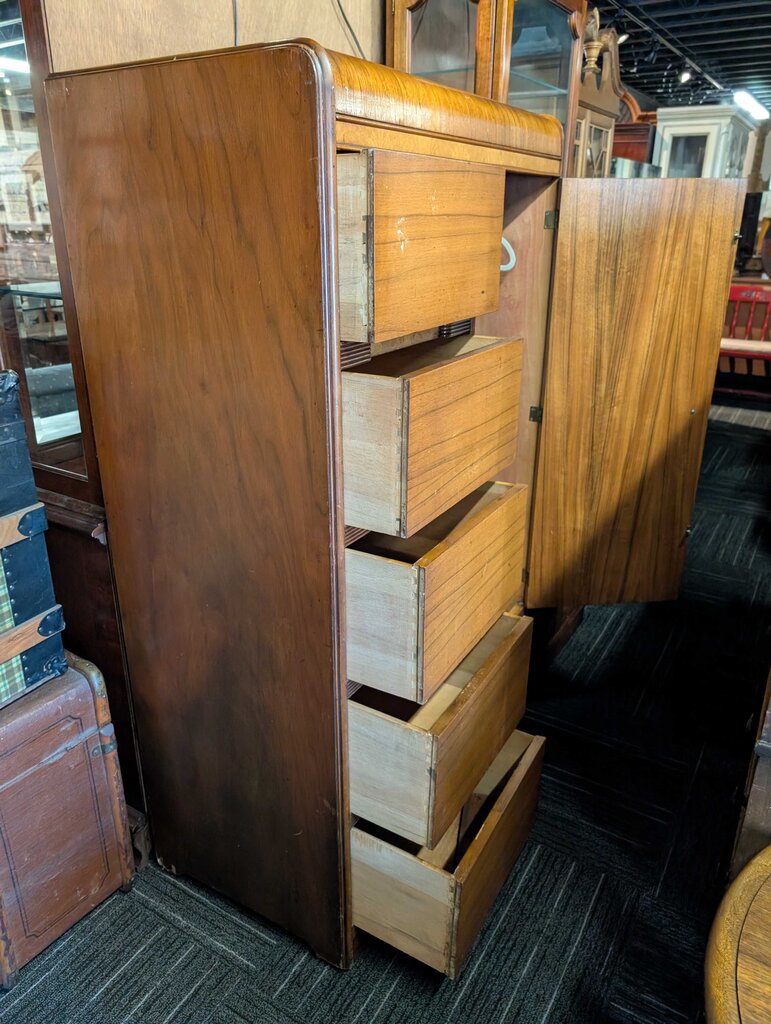 1930s Chifferobe