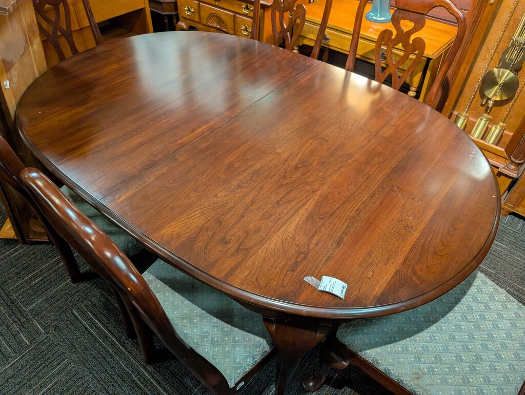 Cherry Queen Anne Table With Six Chairs