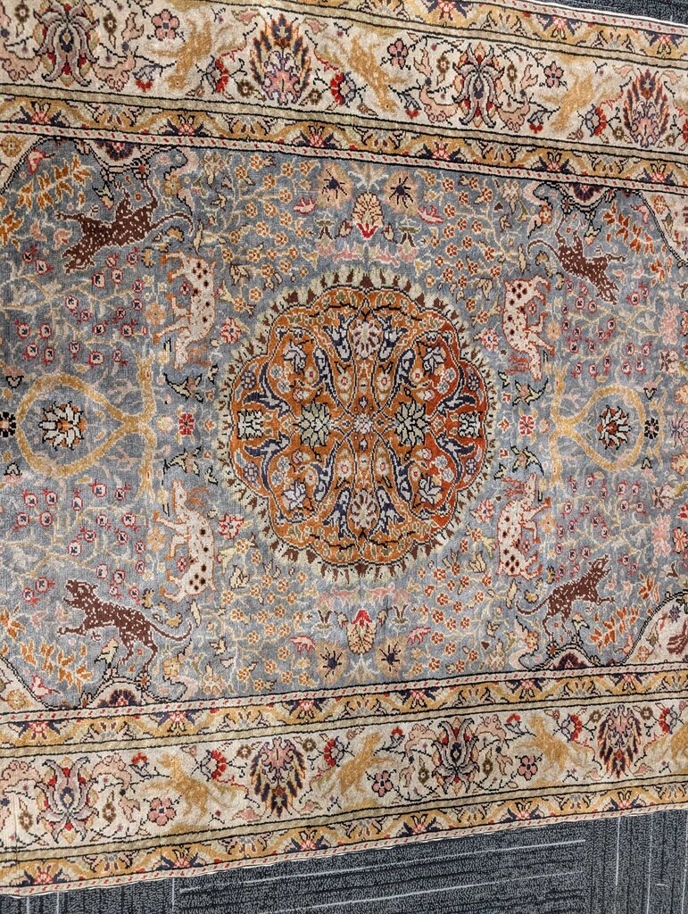 Hand Knotted Wool Kayseri Carpet 47" x 75"