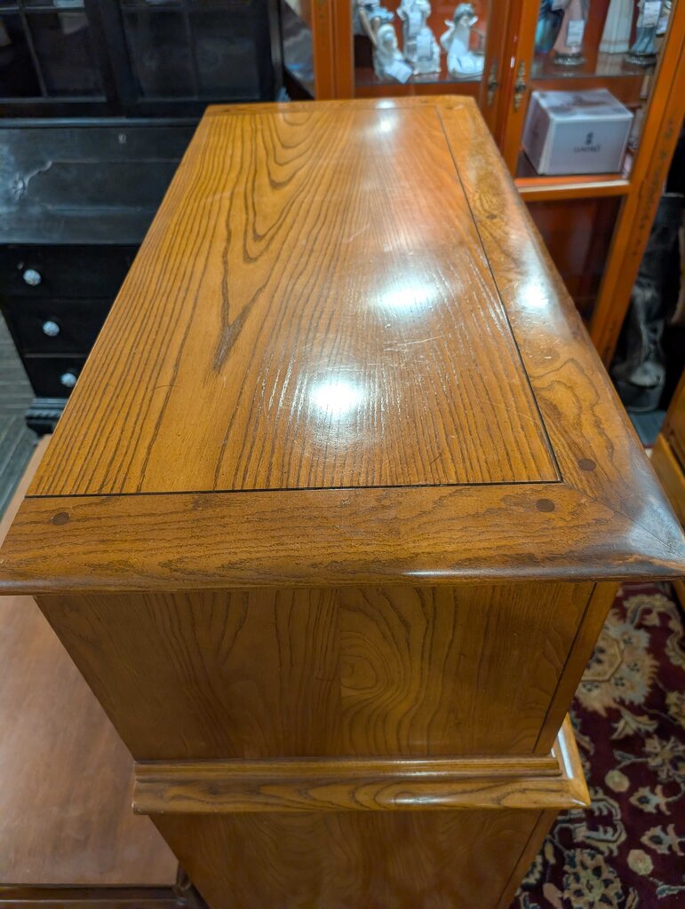 Vintage Oak Chest By Link Taylor