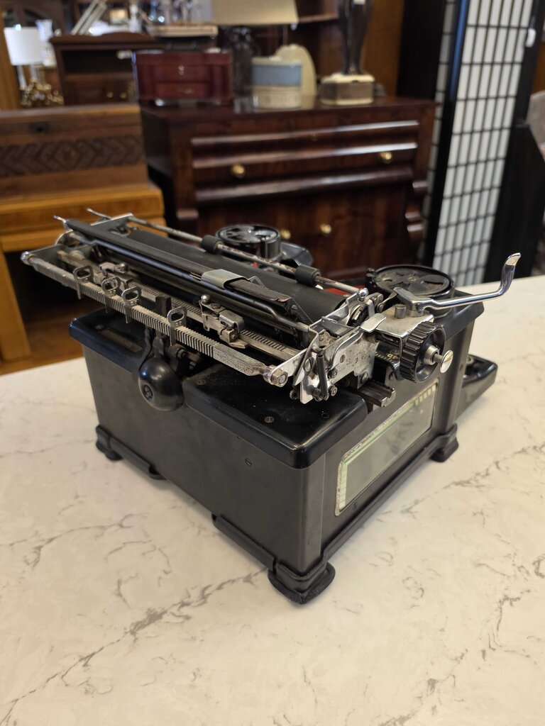 Royal Typewriter Model 10 Circa 1932