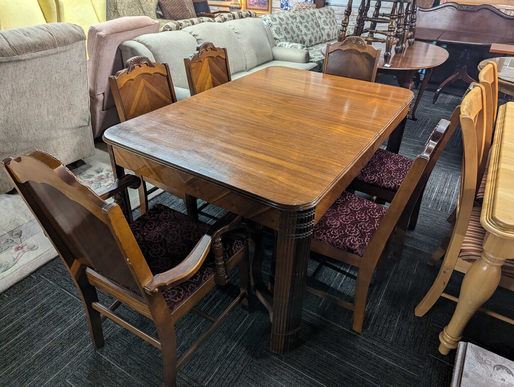 1930s Table With Six Chairs