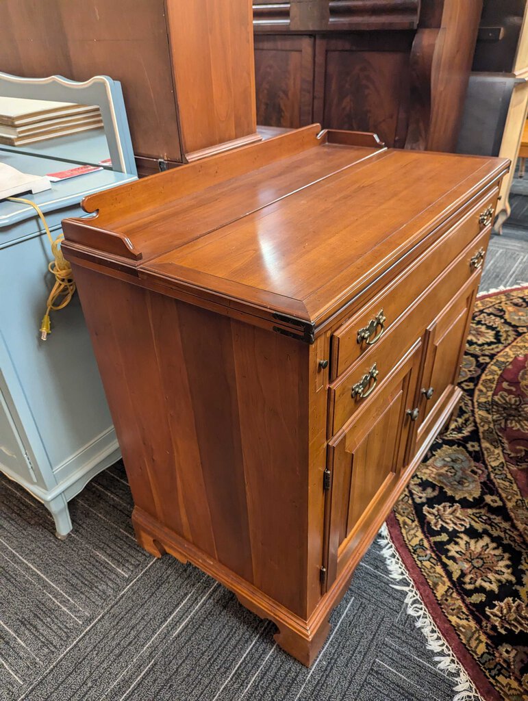 Solid Cherry Server By Frederick Duckloe
