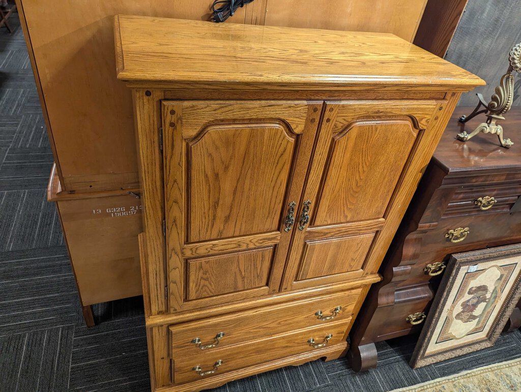 Oak chifforobe