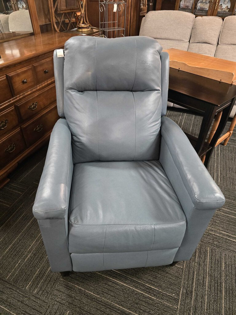 Power Recliner by Southern Moton