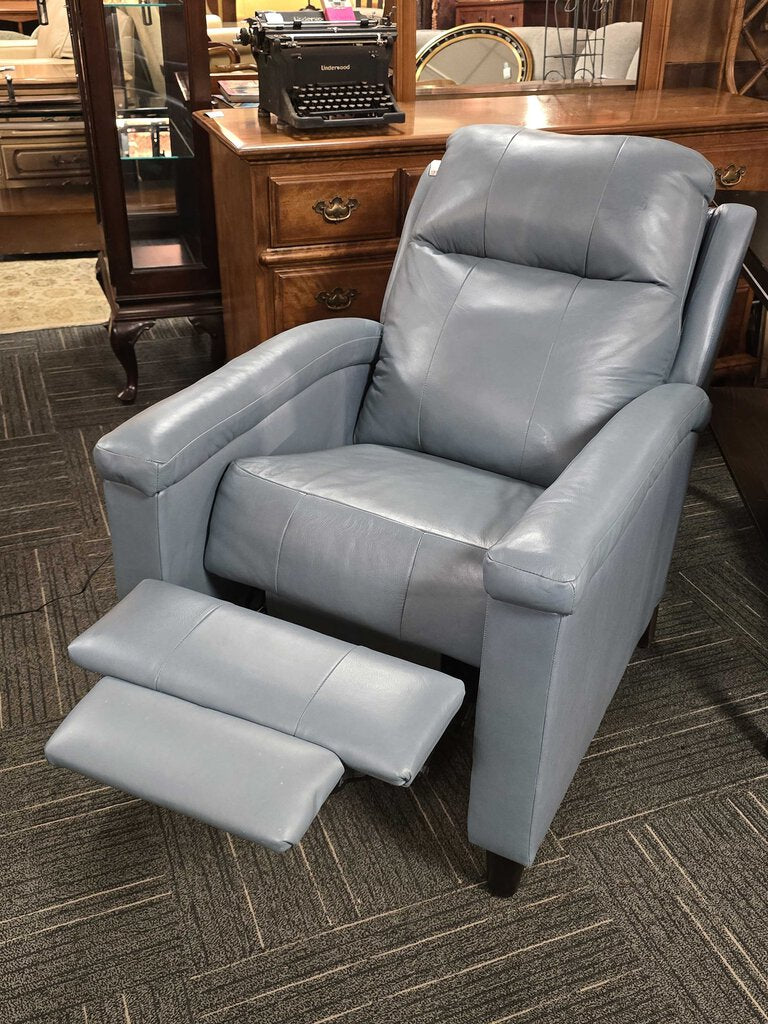 Power Recliner by Southern Moton