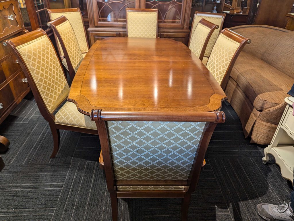 Ethan Allen Cherry Dining Room Table, 8 Chairs & 2 Leaves