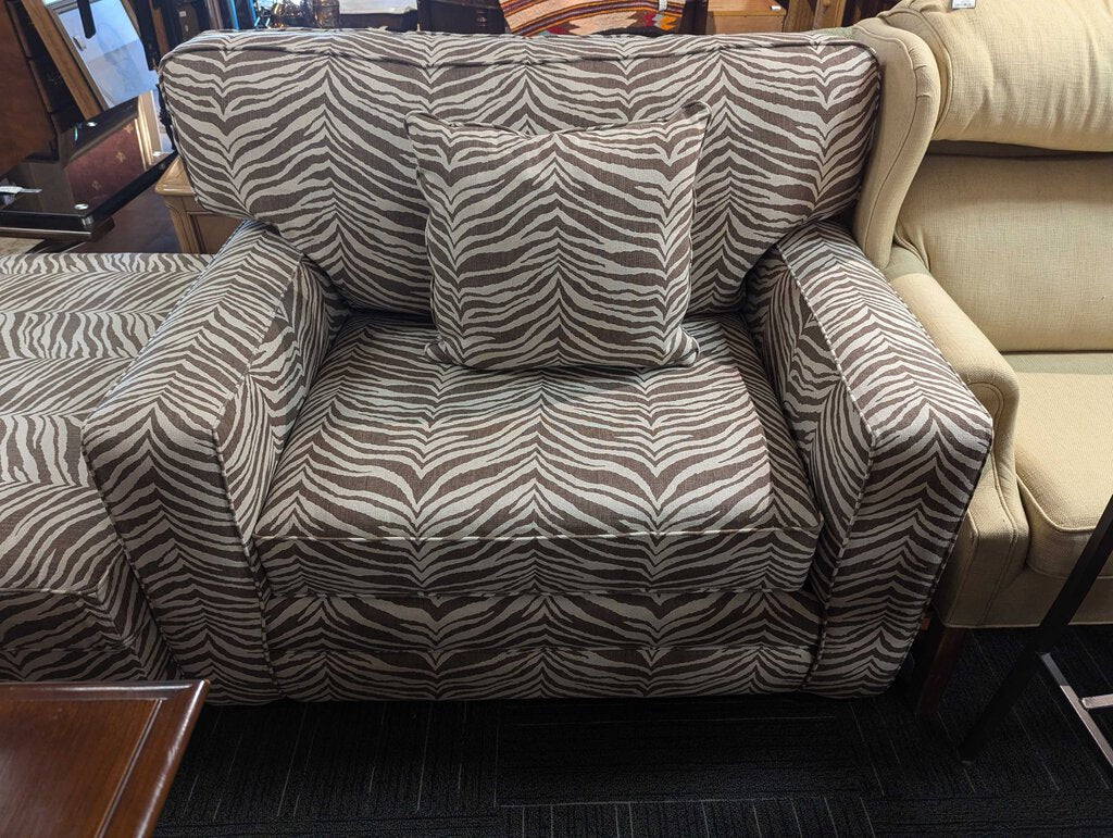 Large Bassett Chair & a Half w/ Storage Ottoman