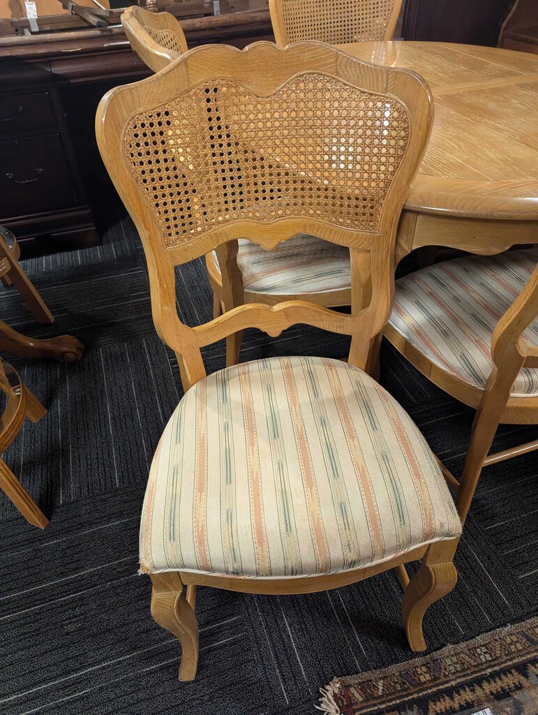 Country French Dining Room Table w/ 6 Chairs and 2 Leaves by Century