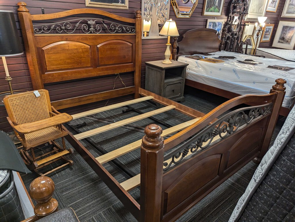 Cherry Queen Size Bed