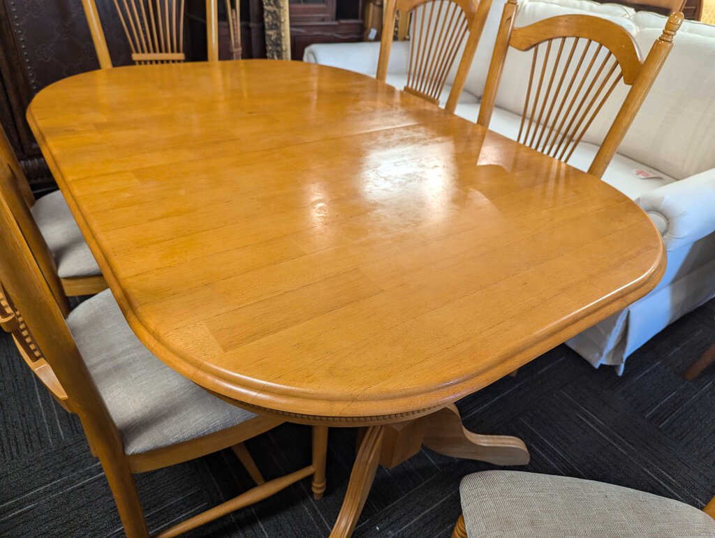 Modern Table With Six Chairs