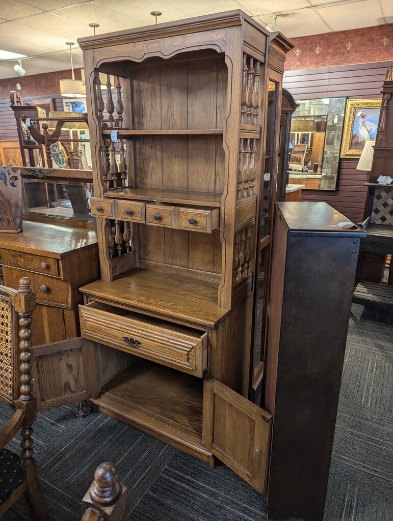 Oak Three Drawer Chest with Top by Young Hinkle