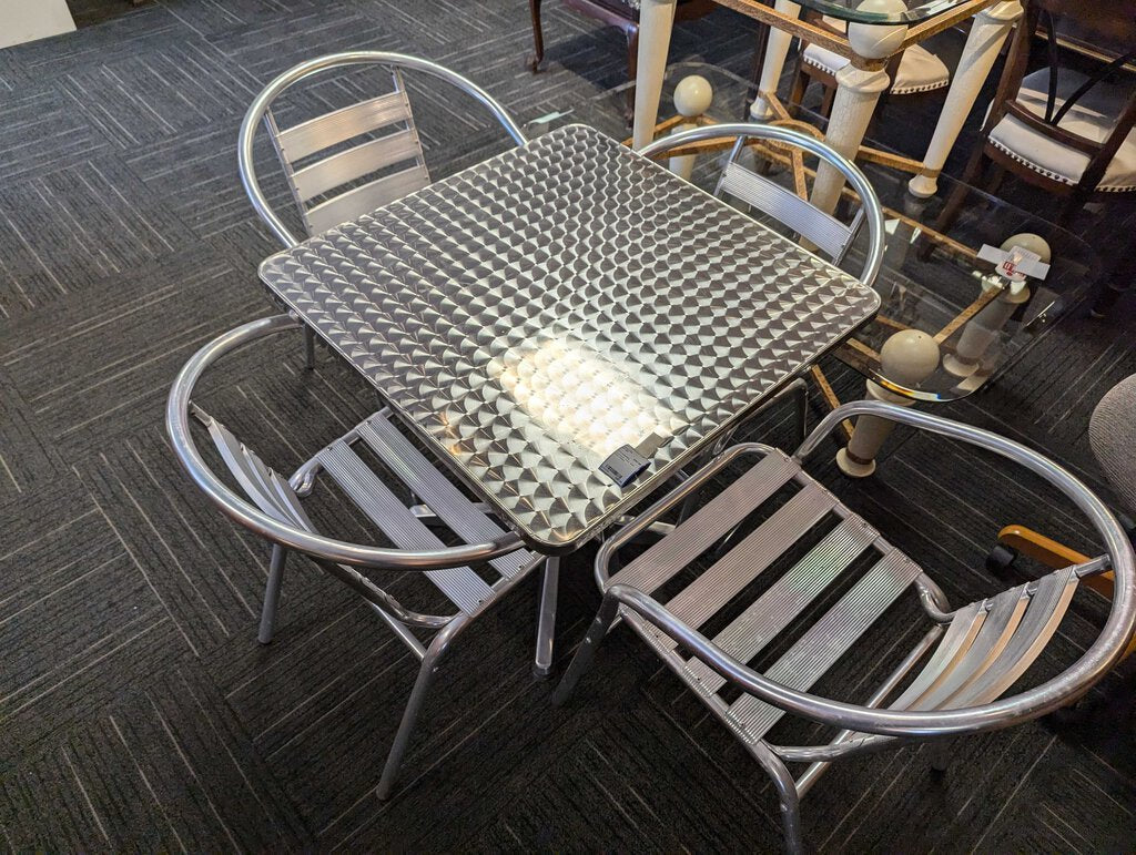 Aluminum Table With Four Chairs