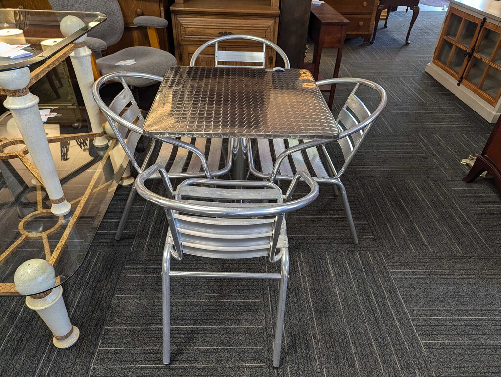 Aluminum Table With Four Chairs