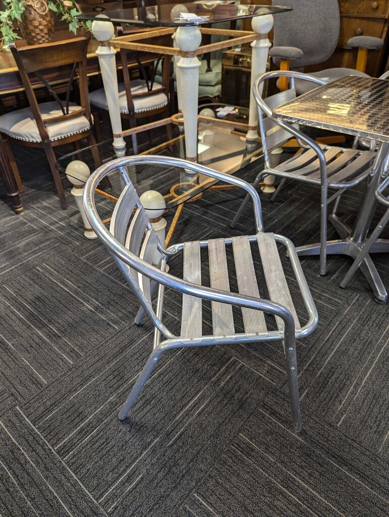 Aluminum Table With Four Chairs