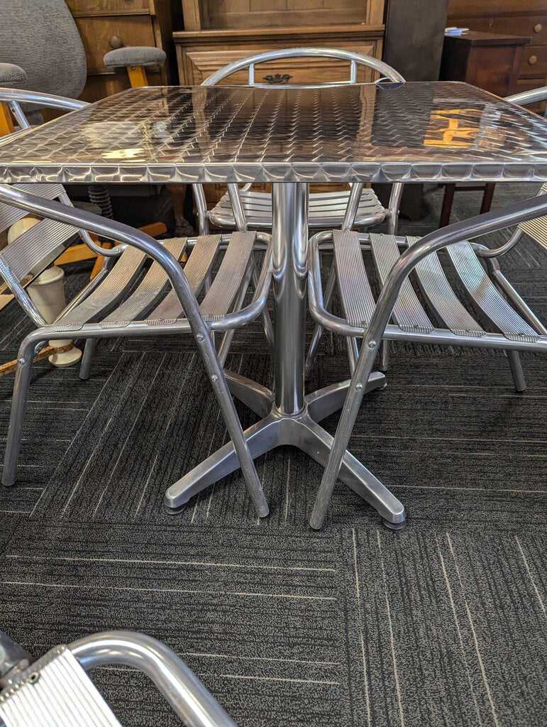 Aluminum Table With Four Chairs