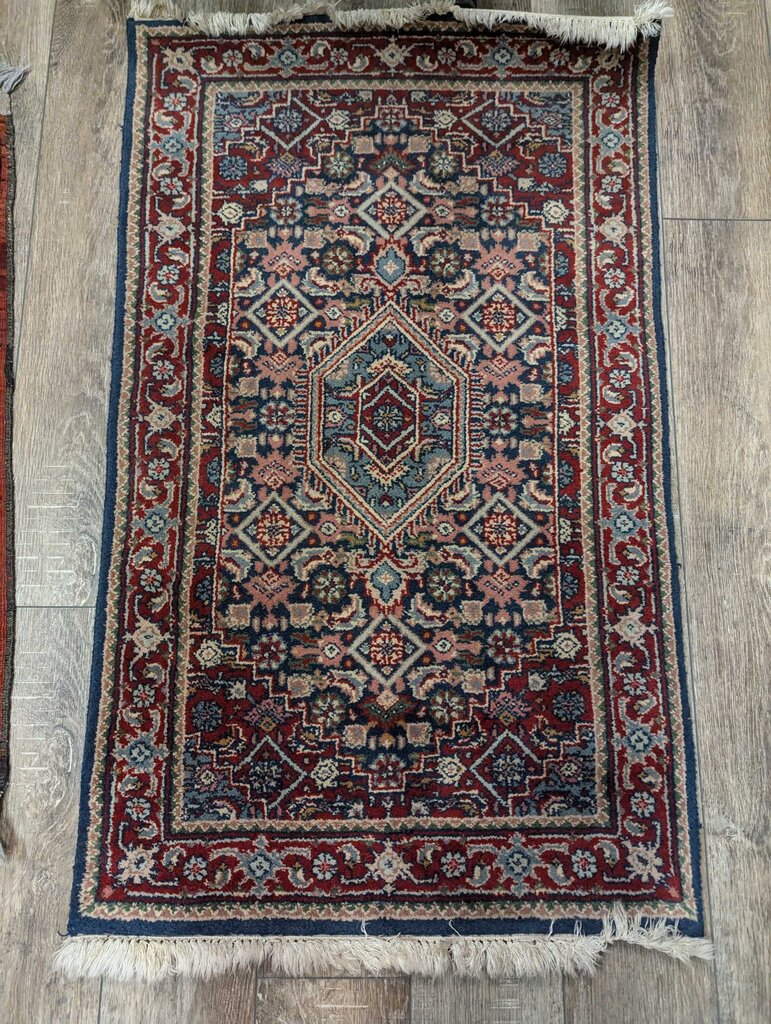 Hand Woven Wool Rug 30'' x 48''