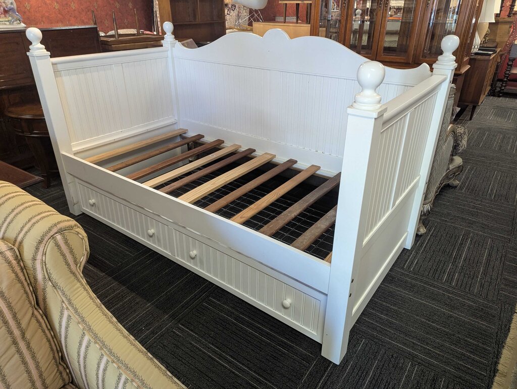 Modern Daybed By Young America