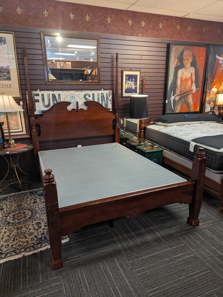Queen Size Post Bed