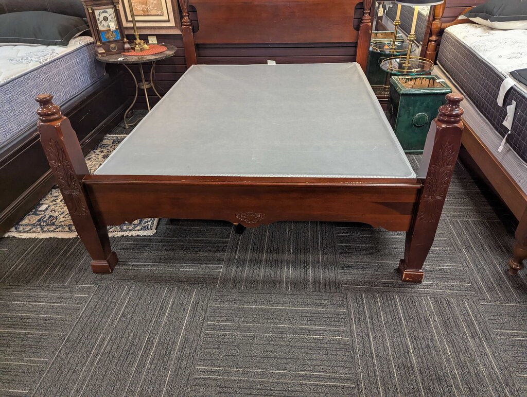 Queen Size Post Bed
