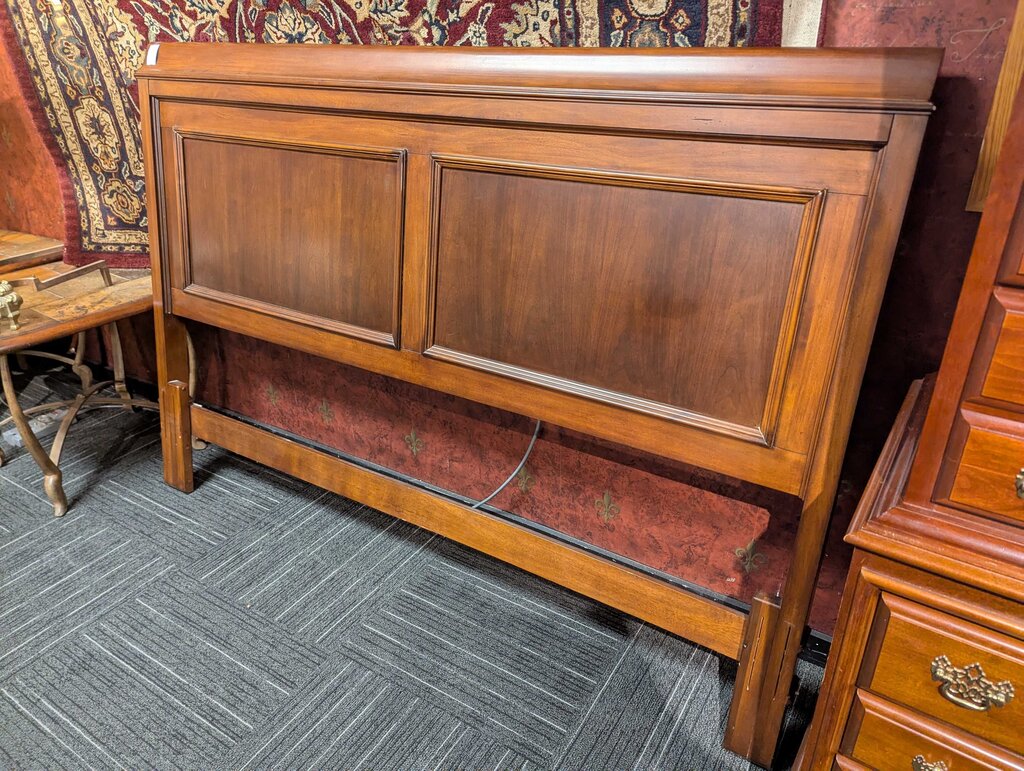 King Size Bed By Universal