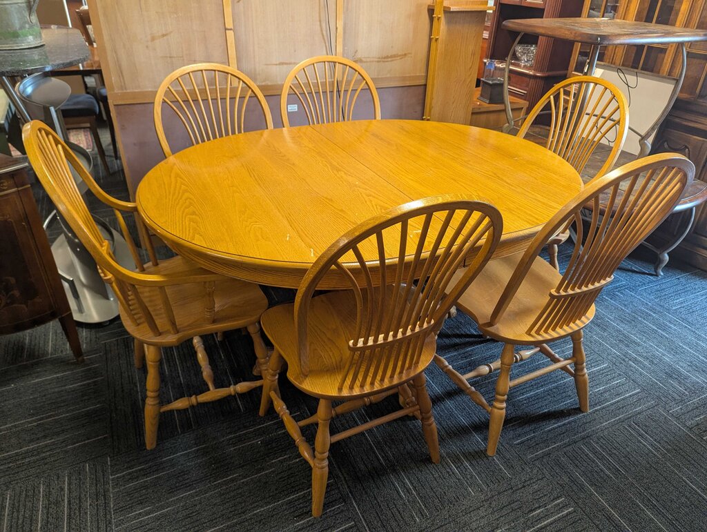 Oak Table With Six Chairs By Keystone Collection