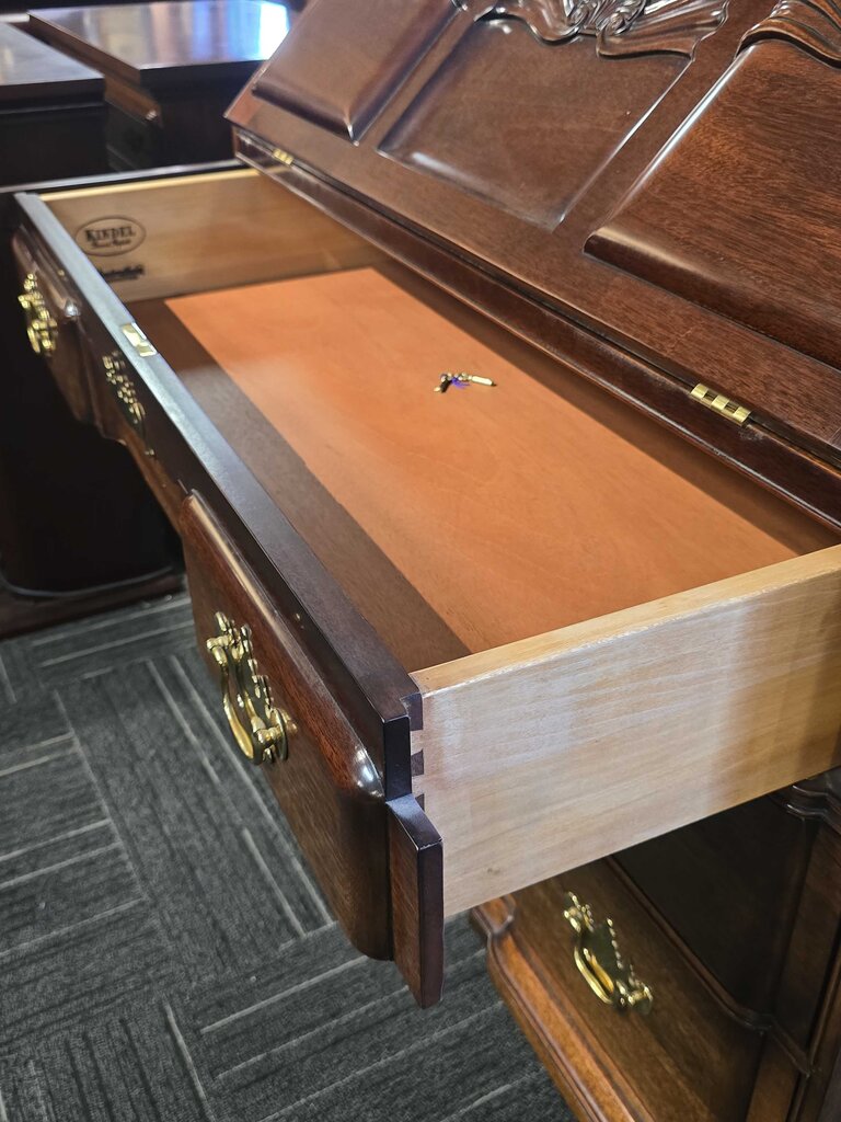 Spectacular Kindel UpDyke Island Winterthur Secretary Deskl