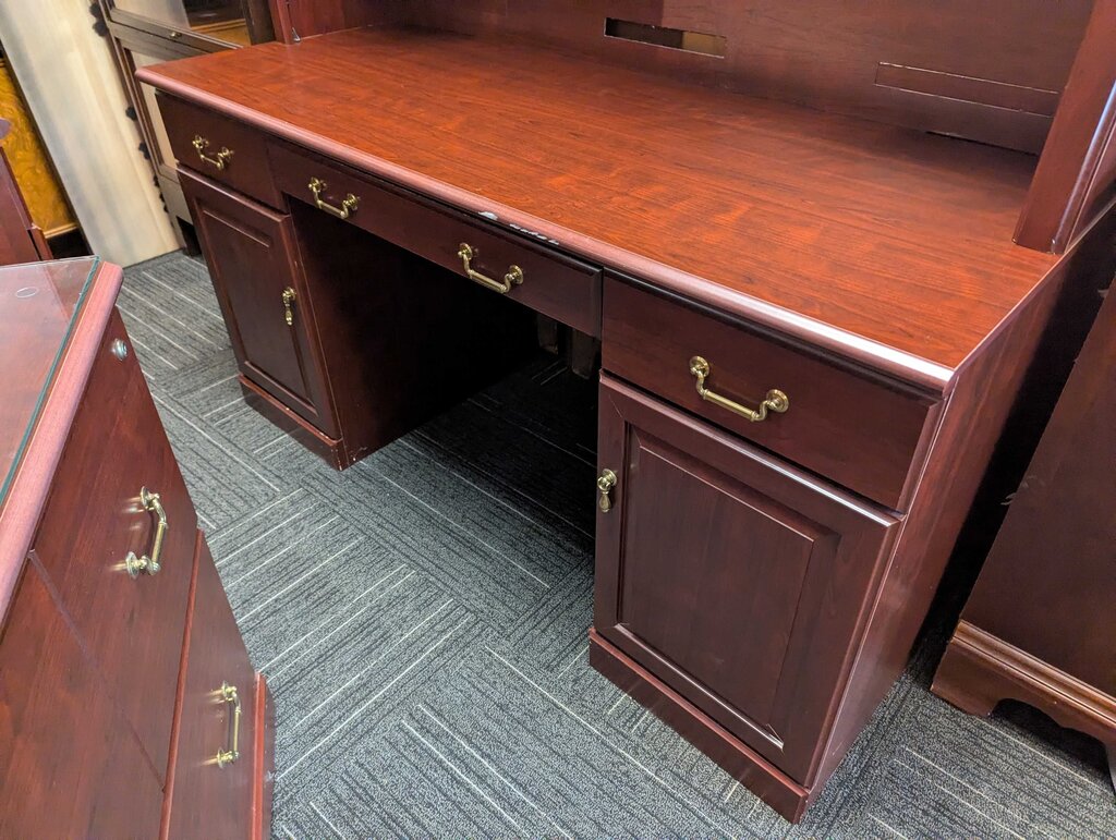 Particle Board Desk With Top