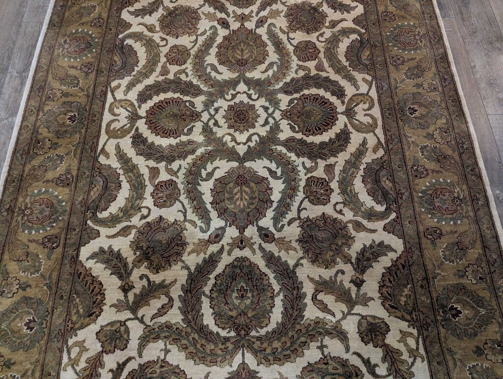 Hand Woven Wool Area Rug 5ft x 9ft