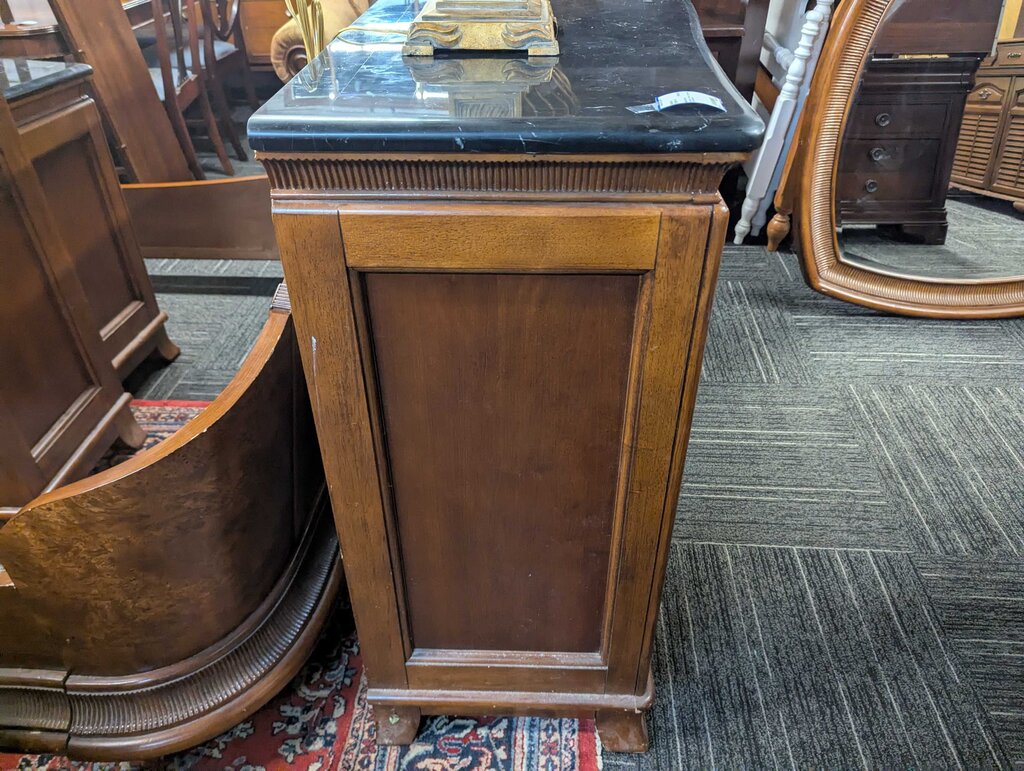 Granite Veneer Dresser With Mirror