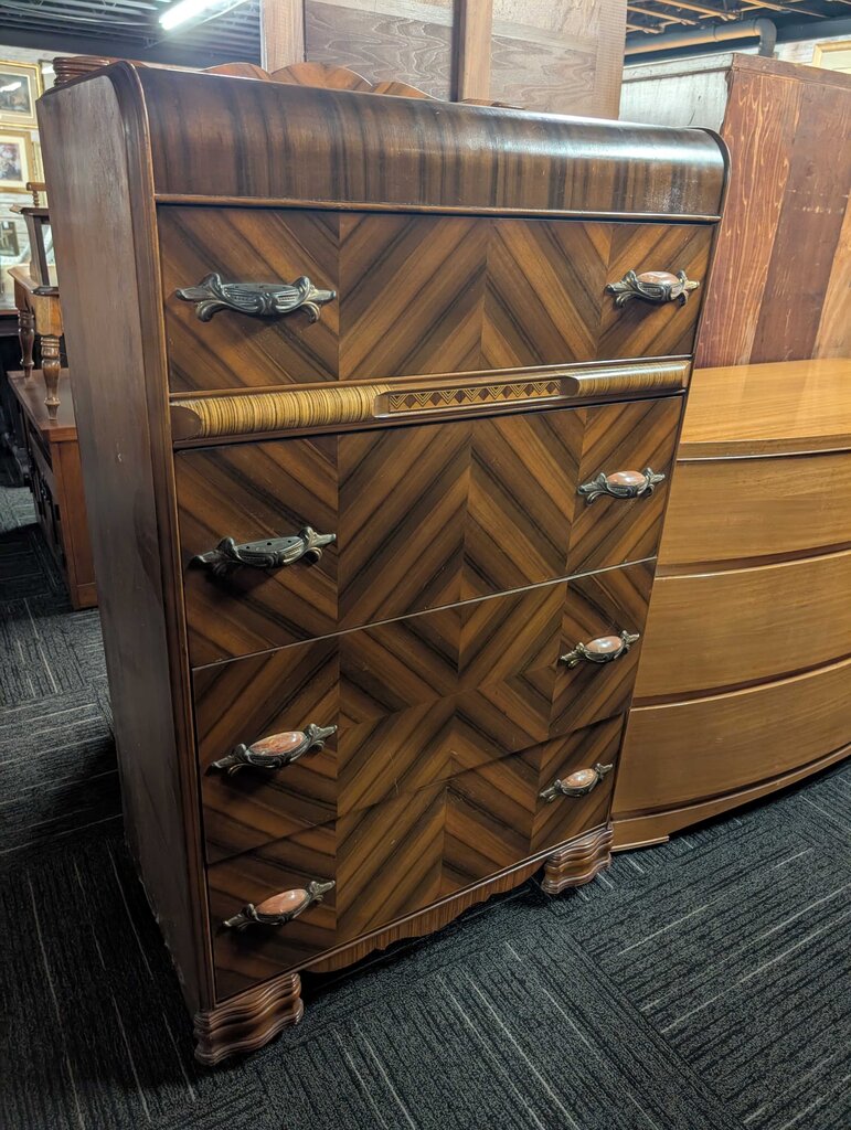 1930s Chest Of Drawers