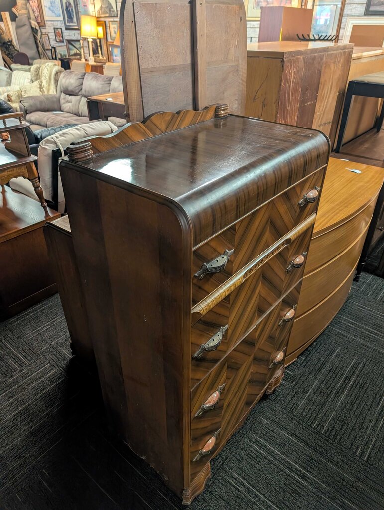 1930s Chest Of Drawers