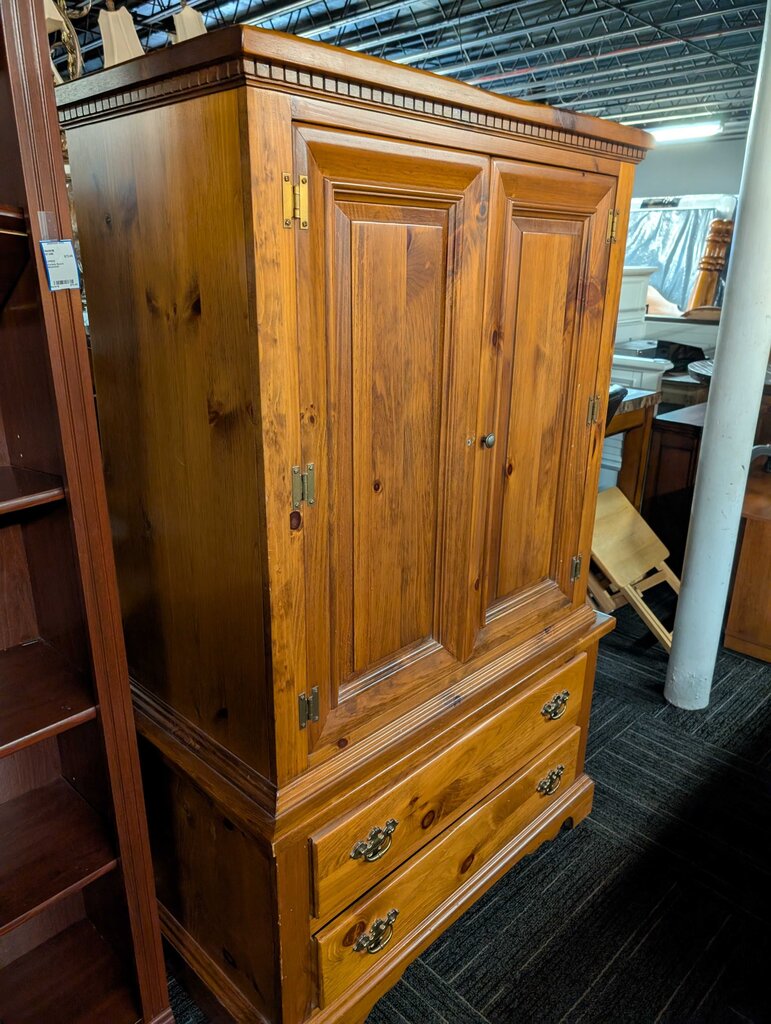 Vintage Pine Clothing Press