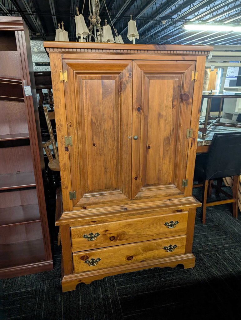 Vintage Pine Clothing Press