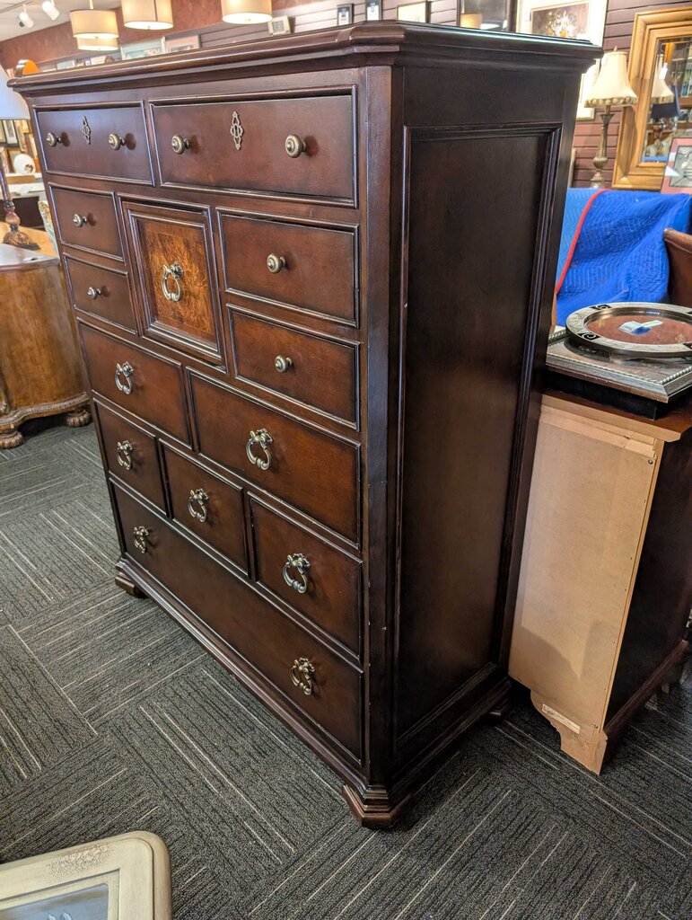 Large Mule Chest By Universal Furniture