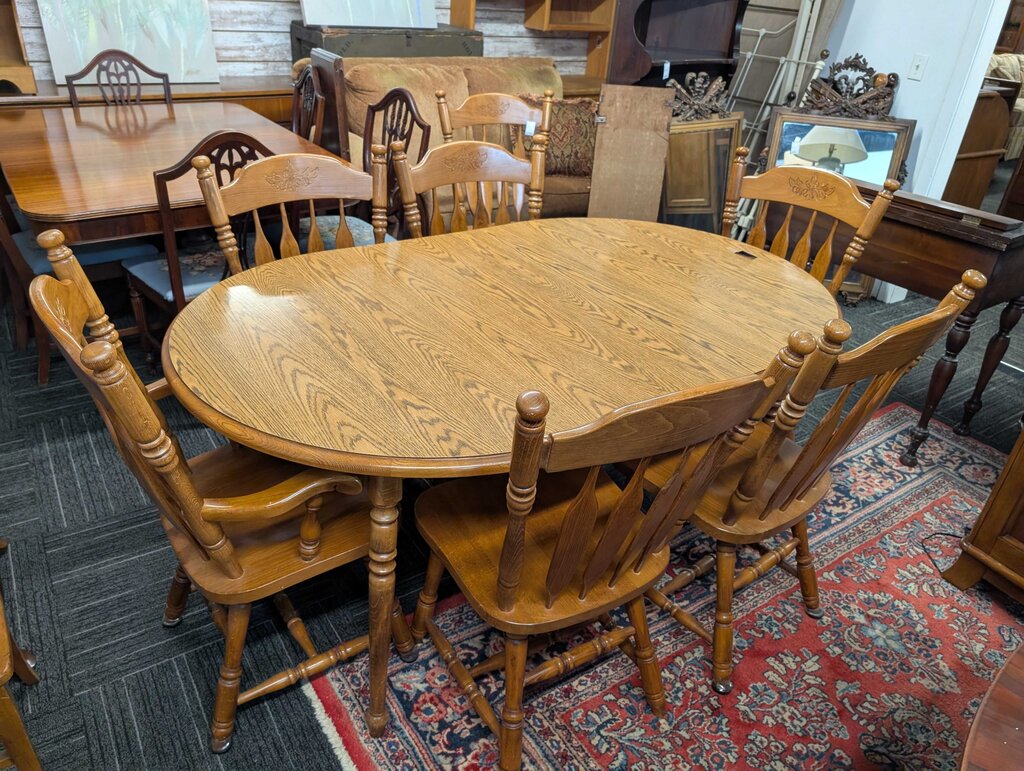 Formica Top Table With Six Chairs