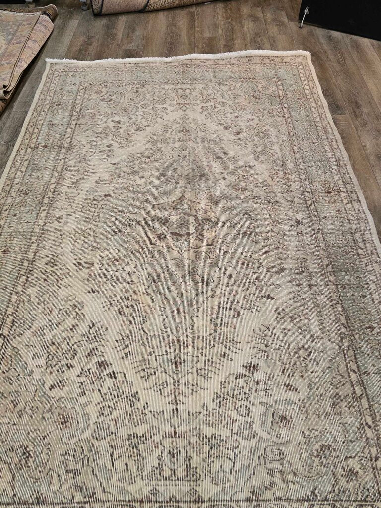 Contemporary Hand Woven Flat Weave Kilim Tabriz Medallion Wool & Silk Carpet 9'2" by 5'10"