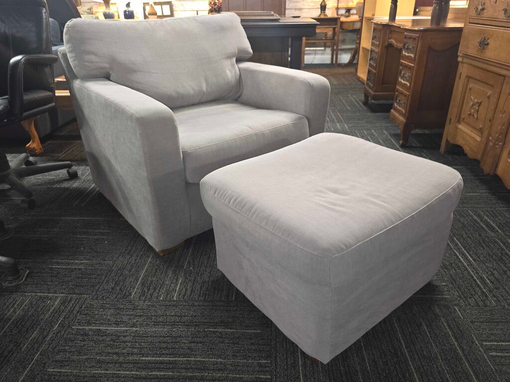Modern Chair With Ottoman