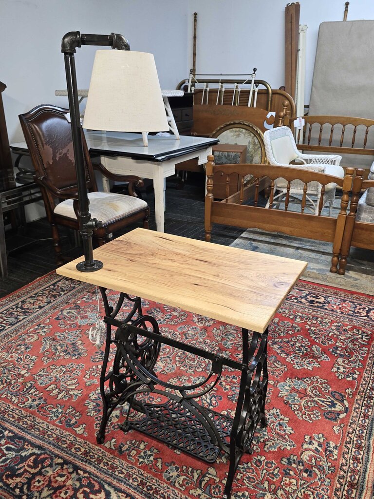 Antique Wrought Iron Singer Sewing Machine Desk / Lamp. COOL!