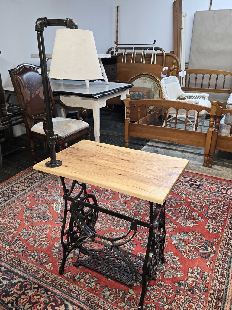 Antique Wrought Iron Singer Sewing Machine Desk / Lamp. COOL!