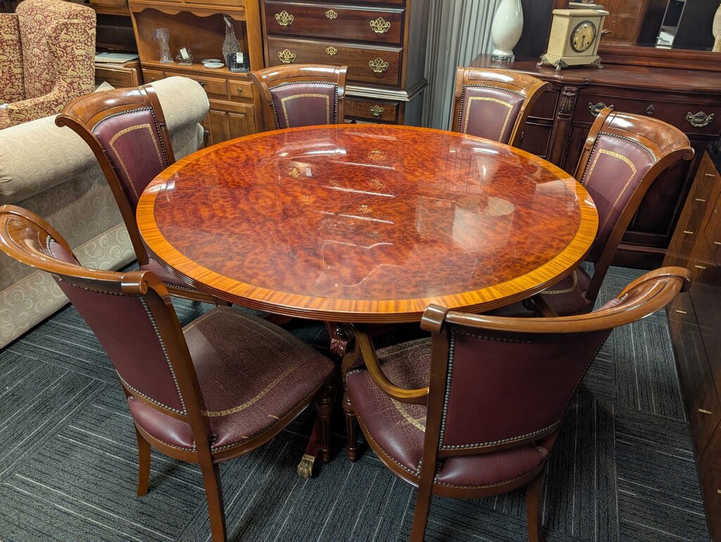 Formal Table With Six Chairs