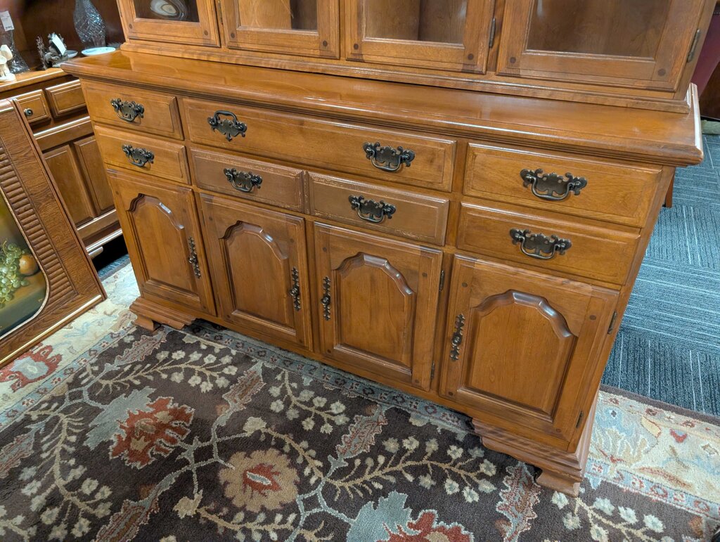 Temple Stuart Maple Hutch