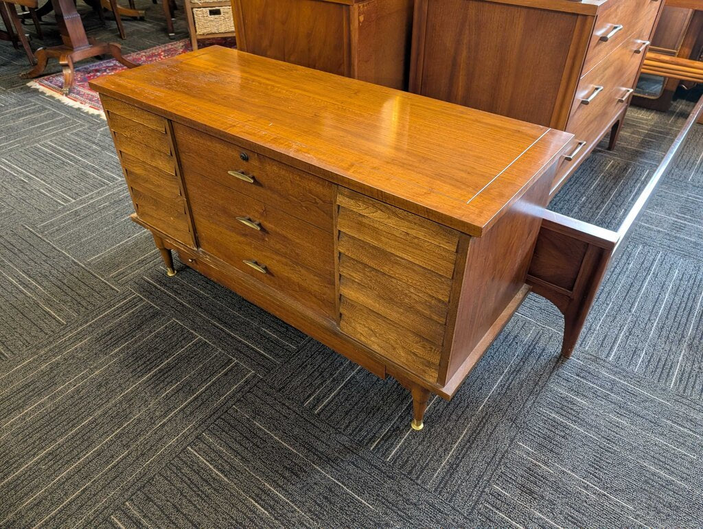 Mid Century Lane Cedar Chest