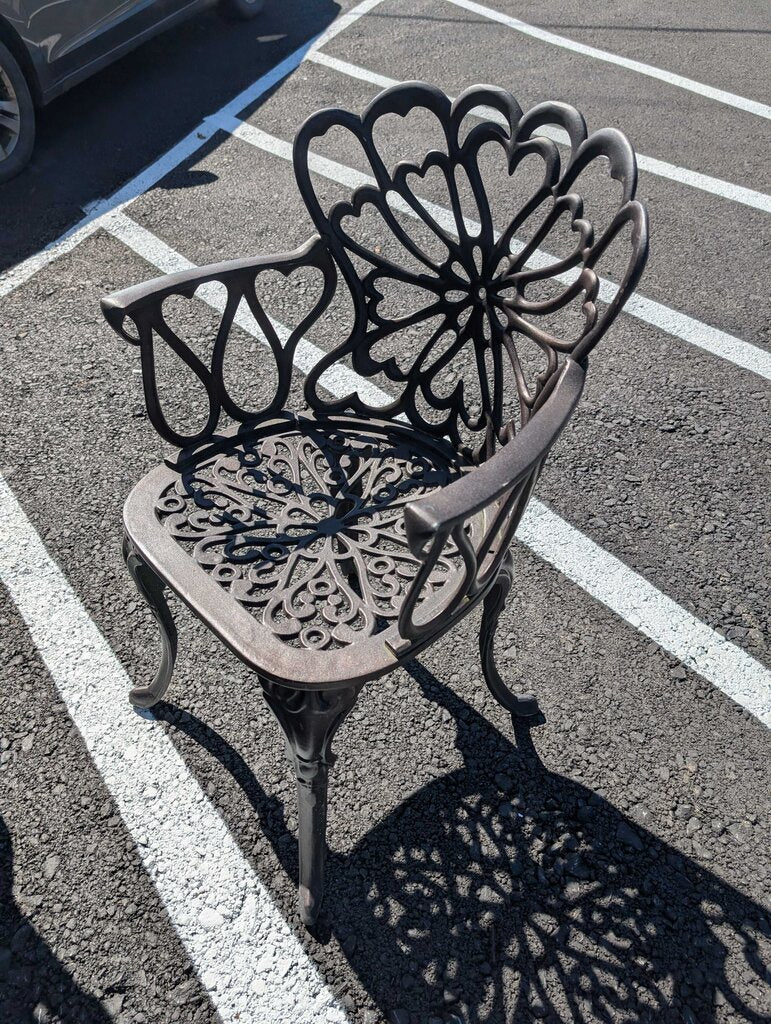 Beka Casting Aluminum Patio Table With Chairs