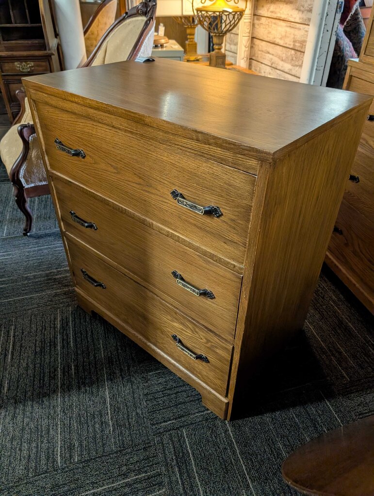 Vintage Chest Of Drawers