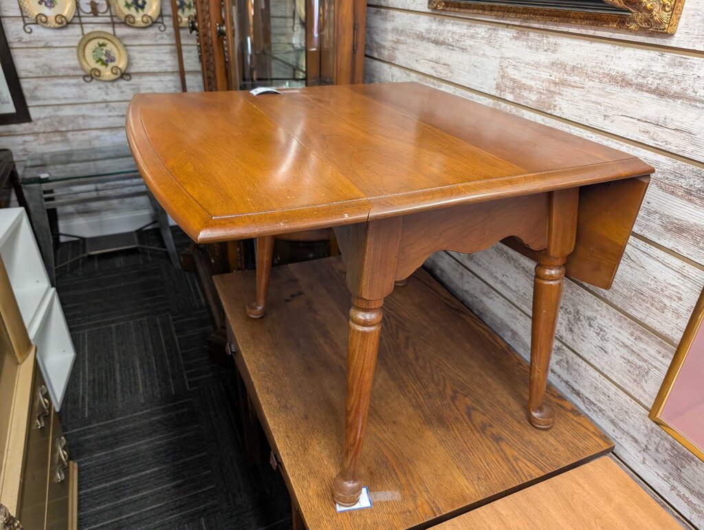 Drop leaf Side Table