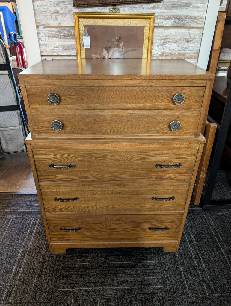 Vintage Oak Chest Of Drawers
