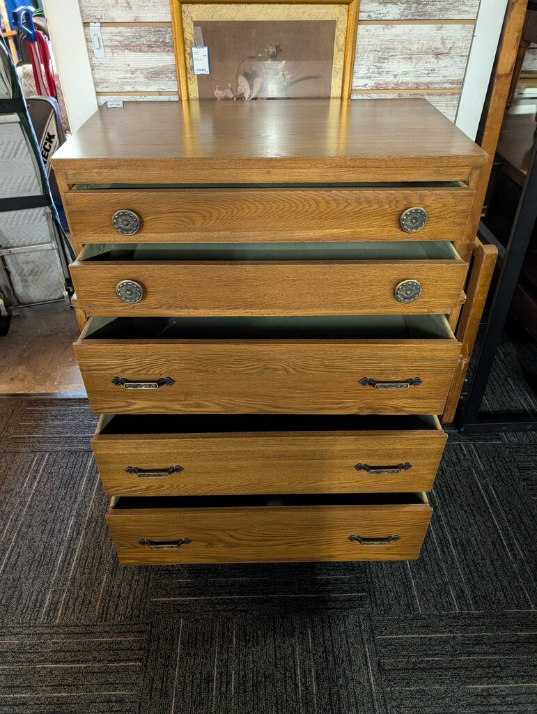 Vintage Oak Chest Of Drawers